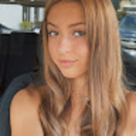 Meet your Posher, Sophia - Picture 1 of 1